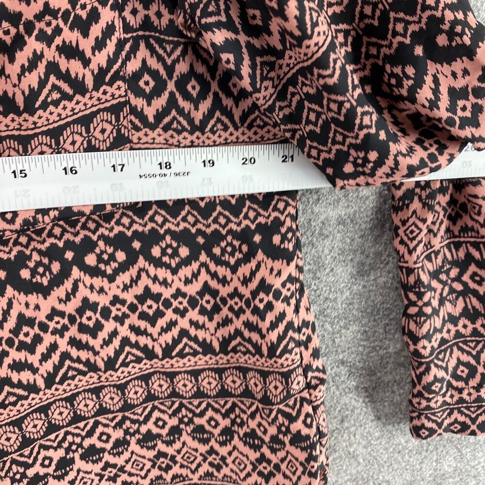 Forever 21 Shirt Women L Large Pink Geometric Button Up Long Sleeve Round Neck - Picture 5 of 7